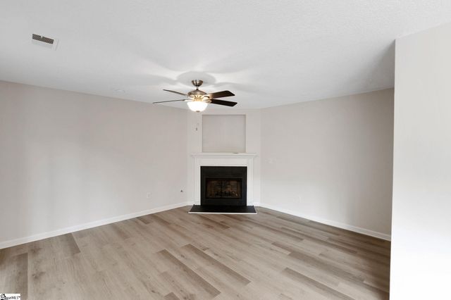 4 Dade Court, Taylors, SC 29687