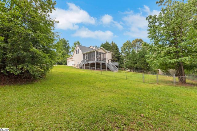 4 Dade Court, Taylors, SC 29687