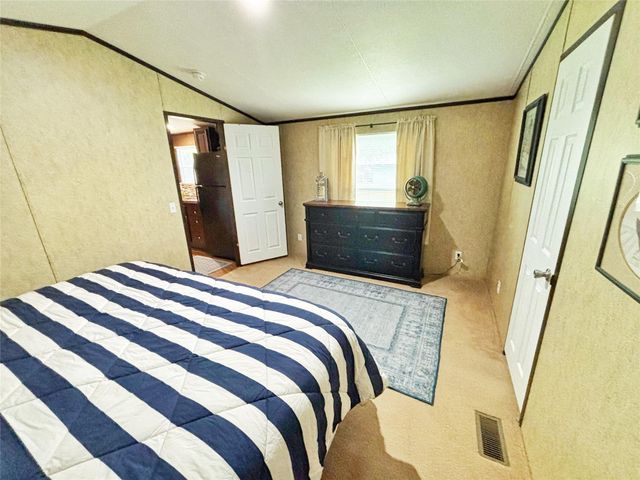 8 River Drive, Trinity, TX 75862