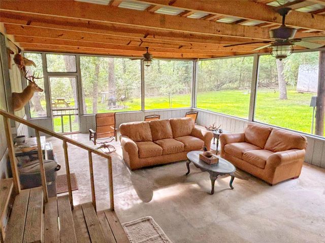 8 River Drive, Trinity, TX 75862