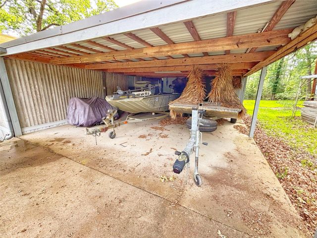 8 River Drive, Trinity, TX 75862