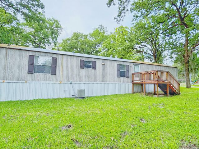 8 River Drive, Trinity, TX 75862