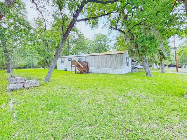 8 River Drive, Trinity, TX 75862