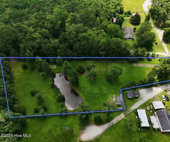 145 Elnora Jones Road, Beaufort, NC 28516