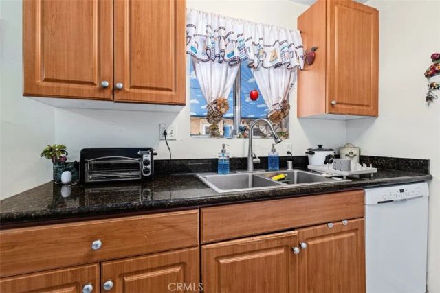 20146 Cohasset 11, Winnetka, CA 91306