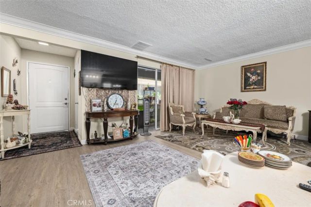 20146 Cohasset 11, Winnetka, CA 91306