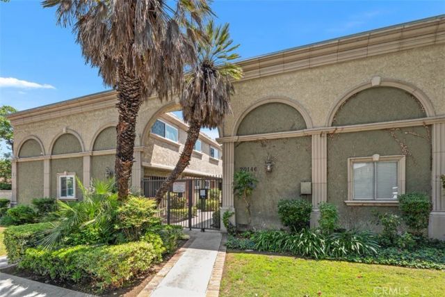 20146 Cohasset 11, Winnetka, CA 91306