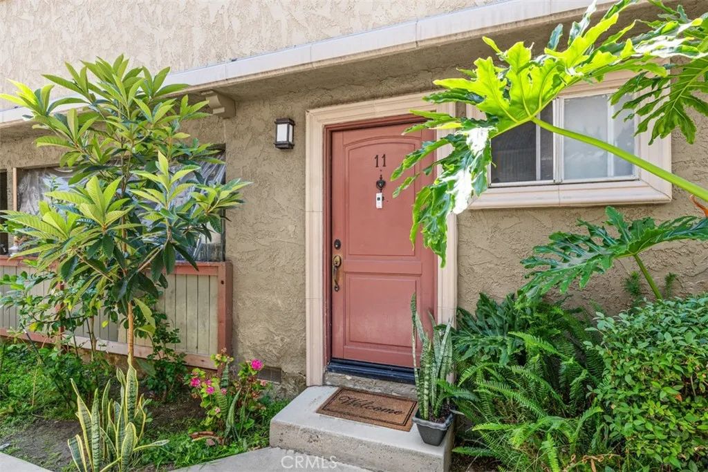 20146 Cohasset 11, Winnetka, CA 91306