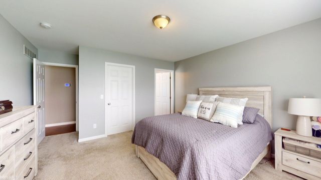 58221 River Oaks Drive, New Haven, MI 48048