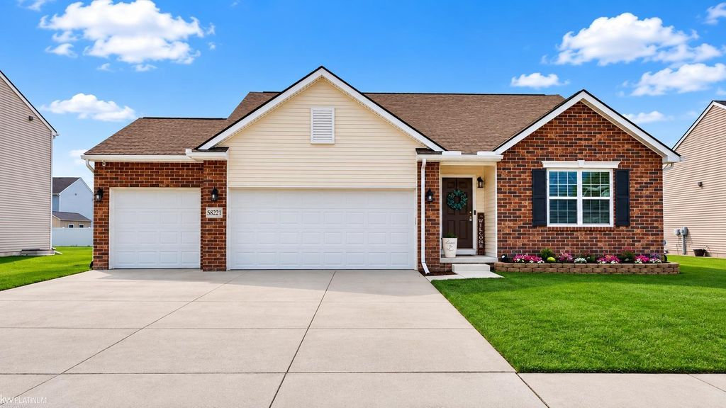 58221 River Oaks Drive, New Haven, MI 48048