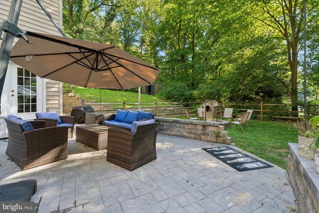 448 W LOCUST LN, Kennett Square, PA 19348