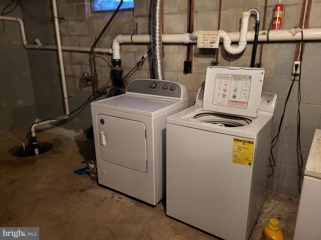 121 MICHELLE DR, Mcsherrystown, PA 17344