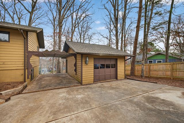 951 Mcclure Drive, Hayesville, NC 28904
