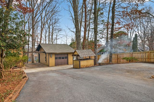 951 Mcclure Drive, Hayesville, NC 28904