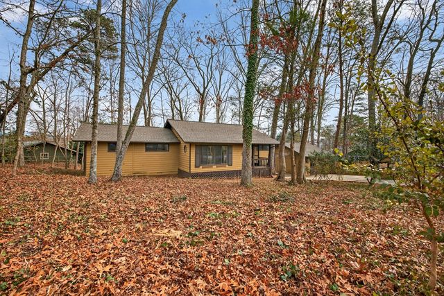 951 Mcclure Drive, Hayesville, NC 28904