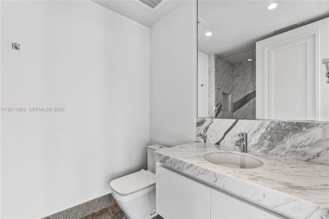 17901 Collins Ave 1803, Sunny Isles Beach, FL 33160