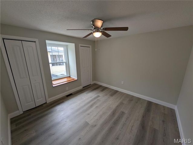 401 E Acton Avenue, Wood River, IL 62095