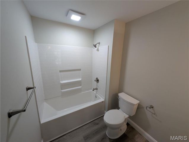 401 E Acton Avenue, Wood River, IL 62095