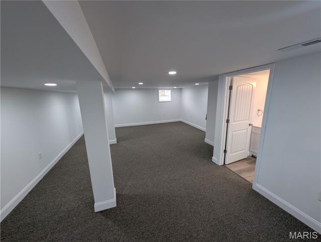 401 E Acton Avenue, Wood River, IL 62095