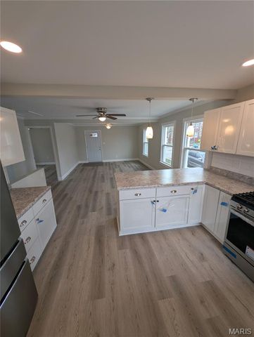 401 E Acton Avenue, Wood River, IL 62095