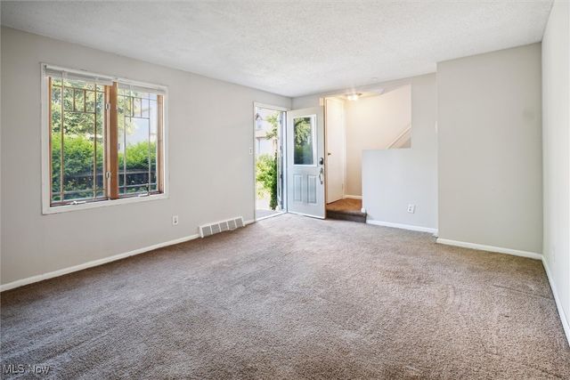 1349 W 87th Street, Cleveland, OH 44102