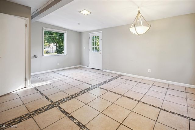 1349 W 87th Street, Cleveland, OH 44102