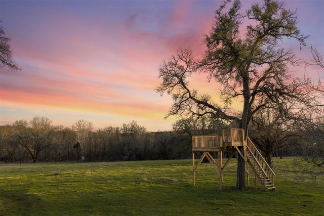 1435 County Road 3550, Valley Mills, TX 76689