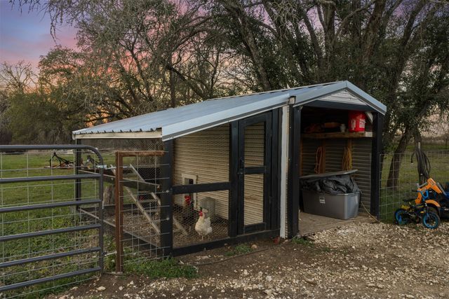 1435 County Road 3550, Valley Mills, TX 76689