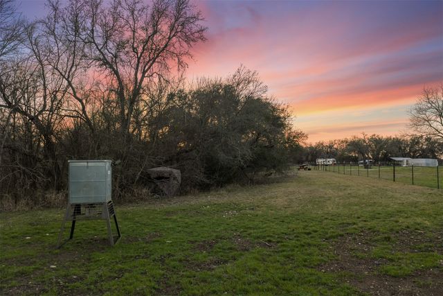 1435 County Road 3550, Valley Mills, TX 76689