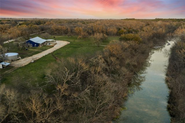 1435 County Road 3550, Valley Mills, TX 76689