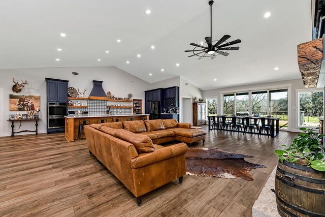 1435 County Road 3550, Valley Mills, TX 76689