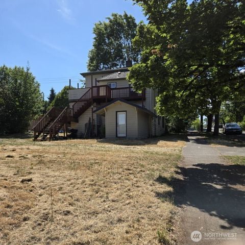 830 832 19th Avenue, Seattle, WA 98122