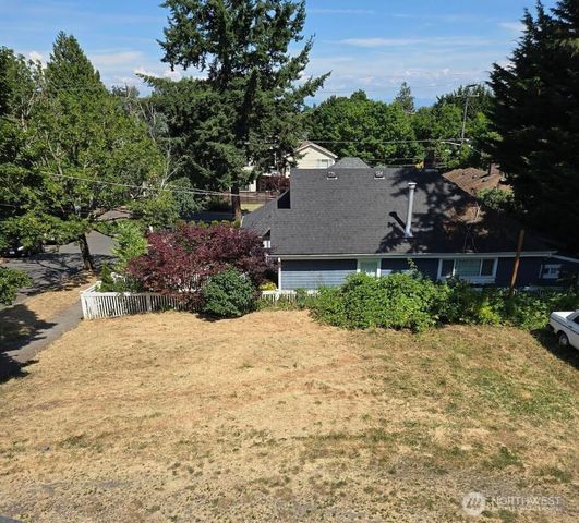 830 832 19th Avenue, Seattle, WA 98122