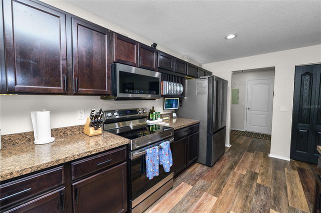 4188 FESTIVAL POINTE BOULEVARD, Mulberry, FL 33860