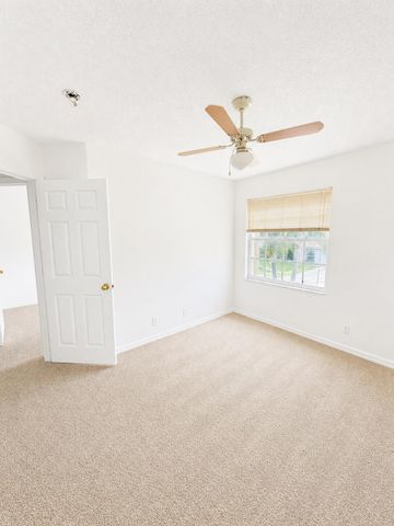 111 FOX MEADOW Run, Jupiter, FL 33458