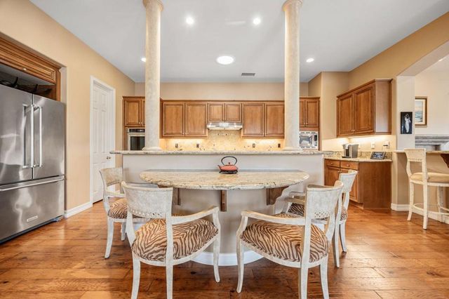 311 Loch Lomond Road, Rancho Mirage, CA 92270