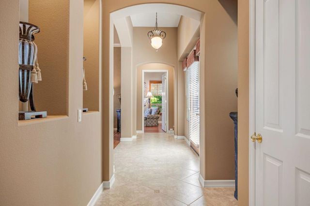 311 Loch Lomond Road, Rancho Mirage, CA 92270