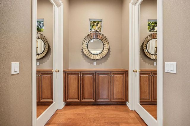 311 Loch Lomond Road, Rancho Mirage, CA 92270