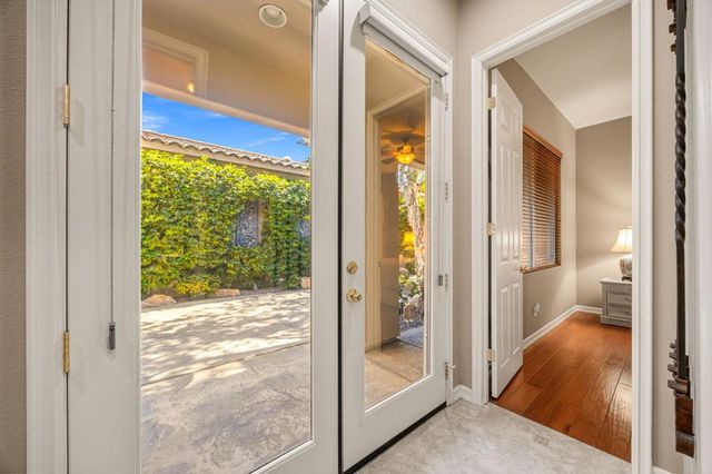 311 Loch Lomond Road, Rancho Mirage, CA 92270