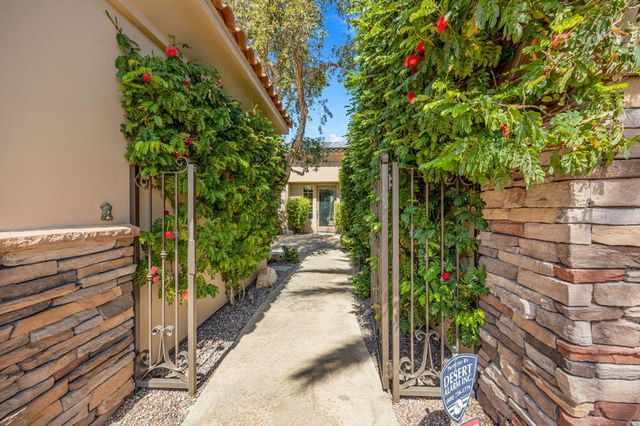 311 Loch Lomond Road, Rancho Mirage, CA 92270