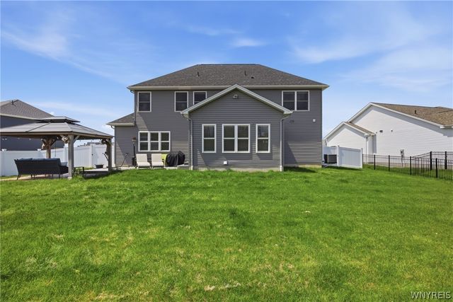 4665 Carlyes Court, Hamburg, NY 14075