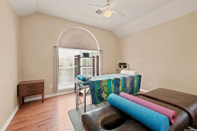 9915 ALMS PARK DR, San Antonio, TX 78250