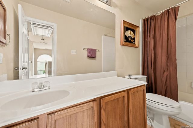 9915 ALMS PARK DR, San Antonio, TX 78250