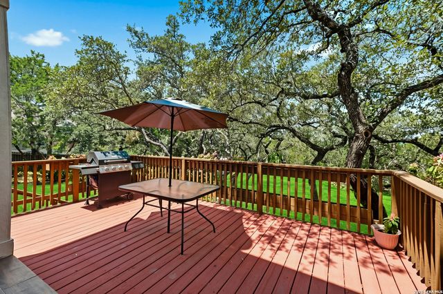 9915 ALMS PARK DR, San Antonio, TX 78250