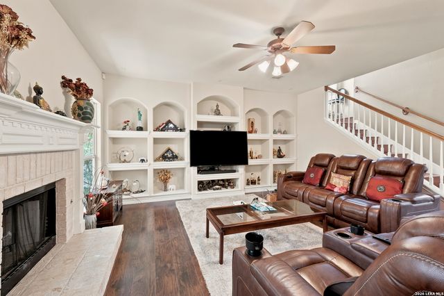 9915 ALMS PARK DR, San Antonio, TX 78250