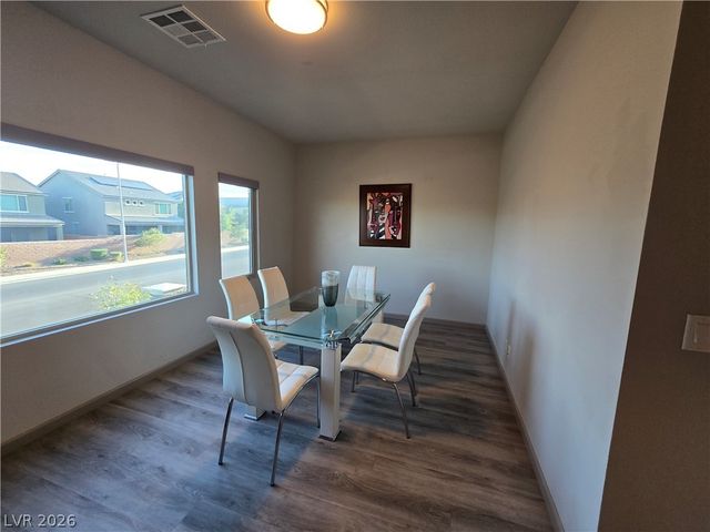 8083 Haywood Estate Avenue, Las Vegas, NV 89113