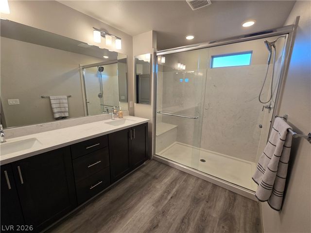 8083 Haywood Estate Avenue, Las Vegas, NV 89113