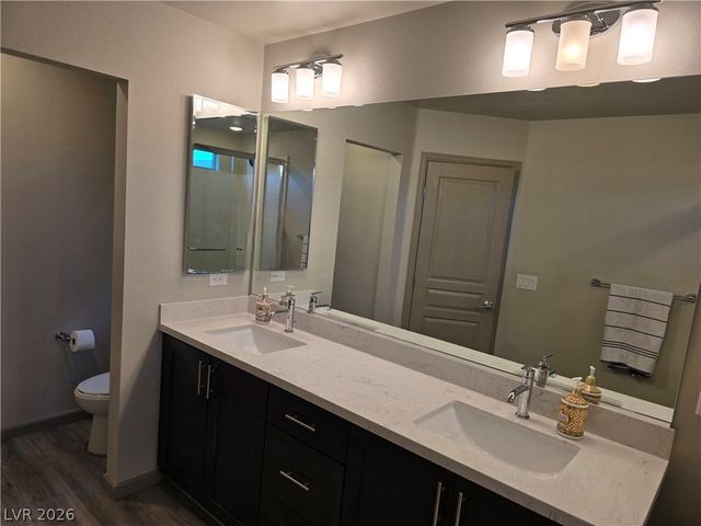 8083 Haywood Estate Avenue, Las Vegas, NV 89113