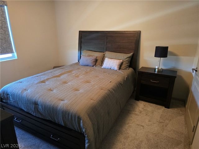 8083 Haywood Estate Avenue, Las Vegas, NV 89113