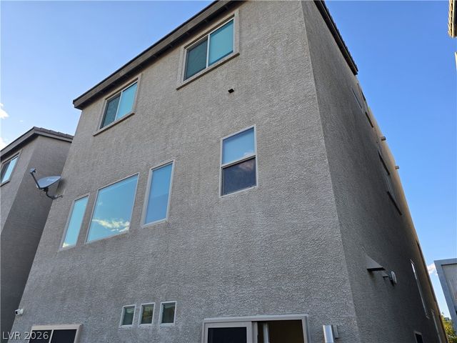8083 Haywood Estate Avenue, Las Vegas, NV 89113